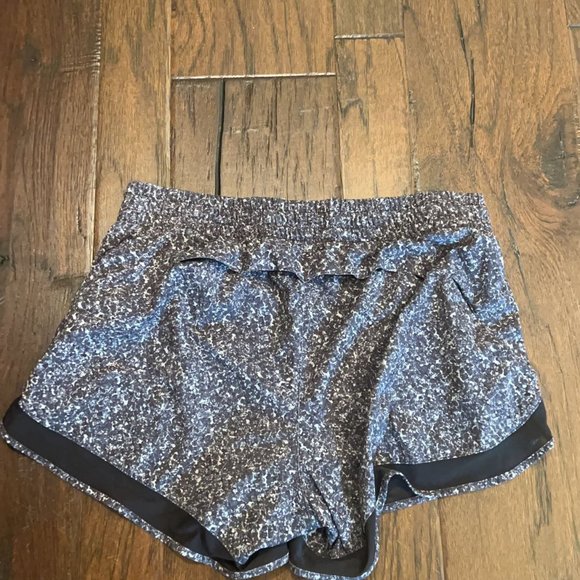 Athleta 4" Run Shorts, black and white patterned, size small - Picture 6 of 6